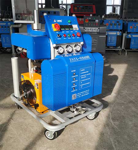 車(chē)廂聚脲防護(hù)噴涂機(jī)-剛性聚脲耐磨液壓噴涂機(jī)