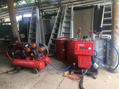 JNJX-111(d型)是什么型號(hào)聚氨酯噴涂機(jī)