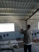 彩鋼瓦頂棚噴聚氨酯