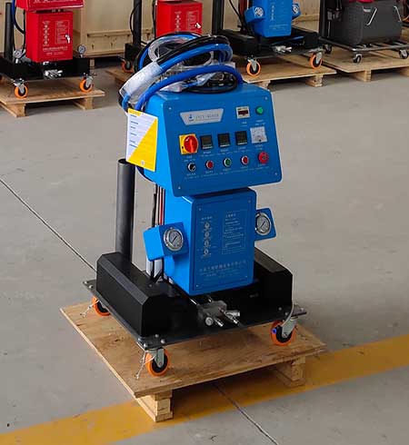 九旭JNJX-Q2600聚氨酯發(fā)泡機